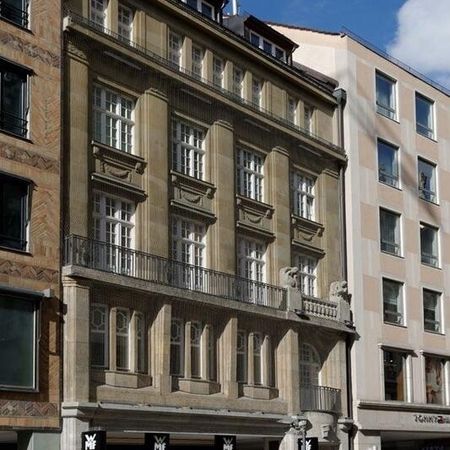 Weinstraße 4, München